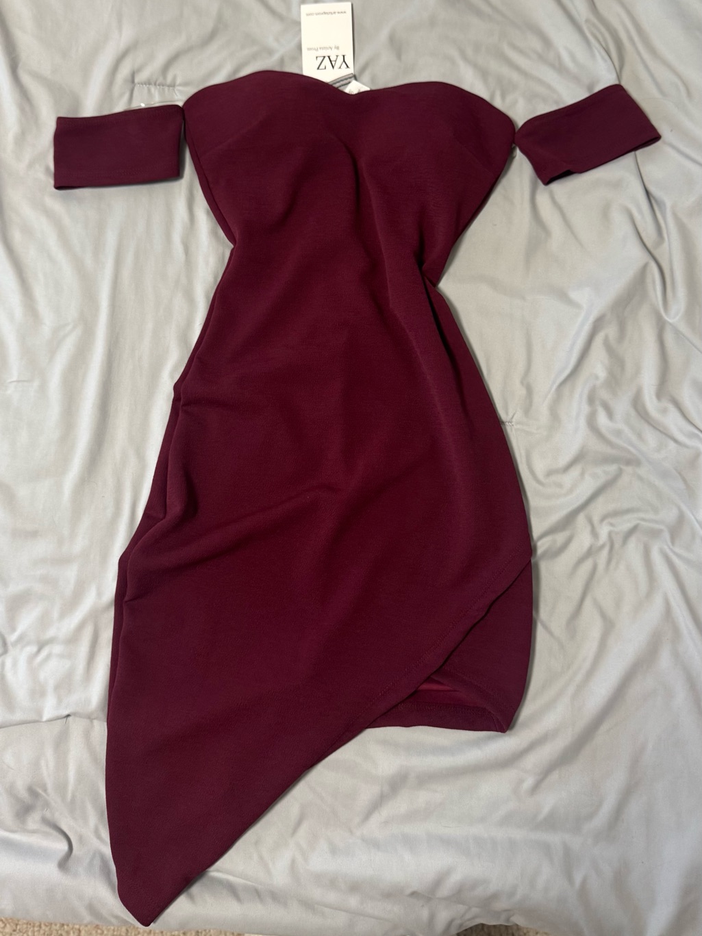 Privy Off-Shoulder Asymmetrical Dress In Wine
